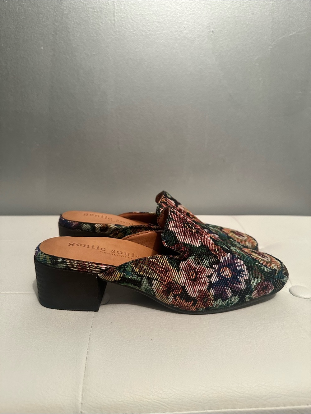 Gentle Souls by Kenneth Cole Floral Tapestry Mules Slip-on